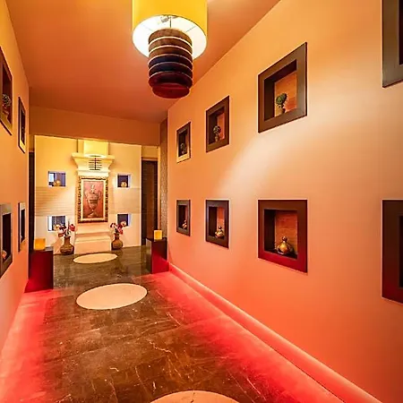 Hotel Gravel Select